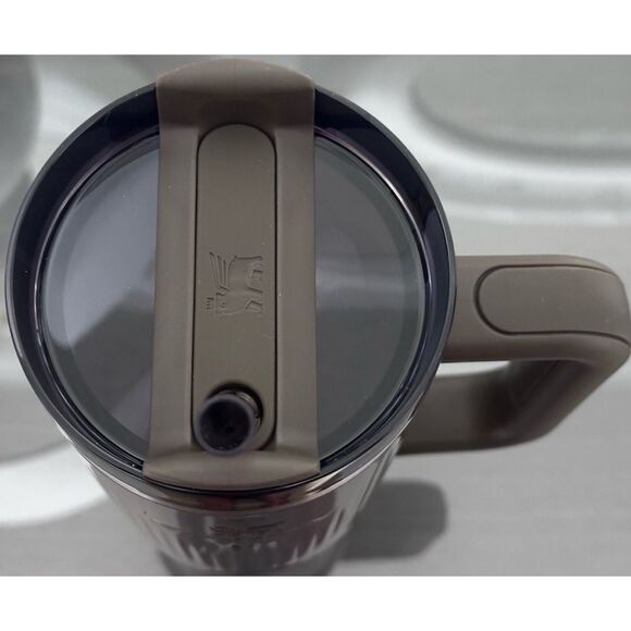 Stanley Quencher H2.0 Fluted Tumbler 30oz, GUNMETAL SHINE - Picture 4 of 5